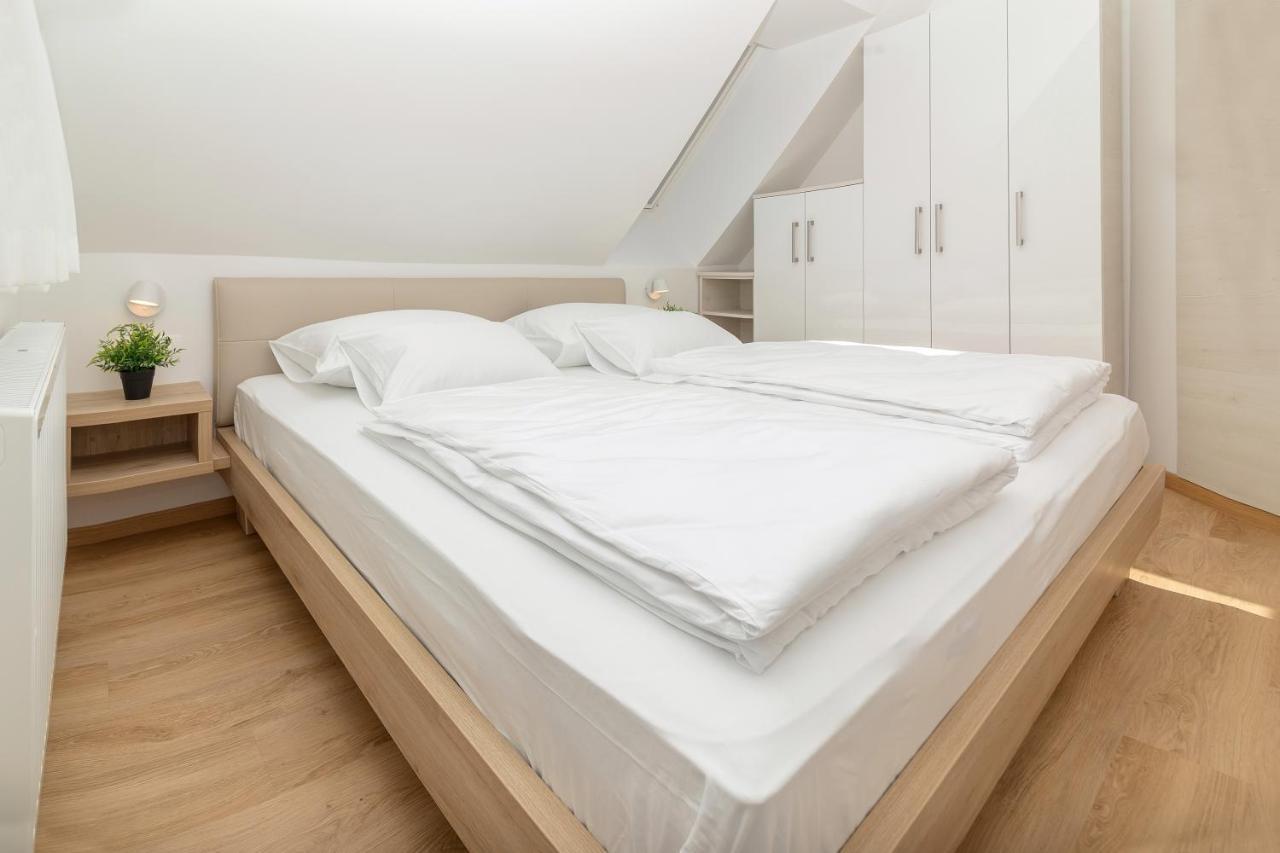 Vila Vita Apartments Кранска гора Екстериор снимка
